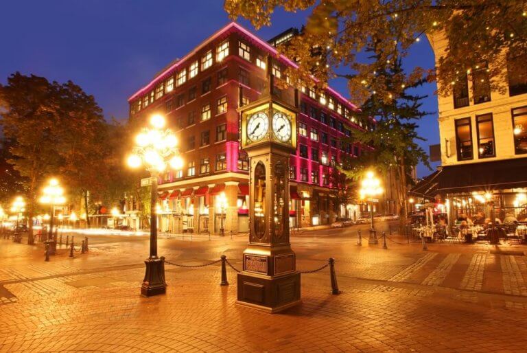 VANCOUVER - L'Hermitage Hotel